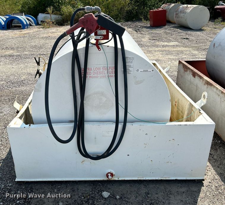 image for item EK3299 (2) fuel tanks