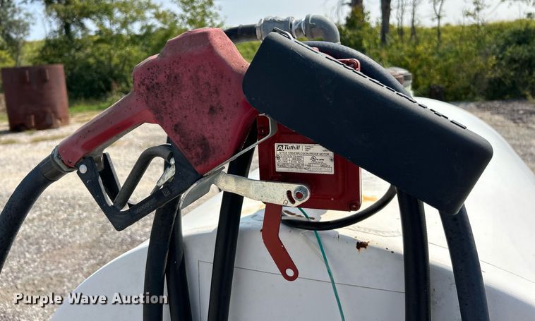 image for item EK3299 (2) fuel tanks