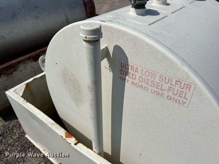 image for item EK3299 (2) fuel tanks