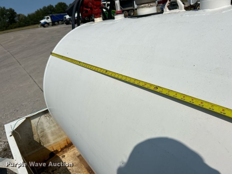 image for item EK3299 (2) fuel tanks