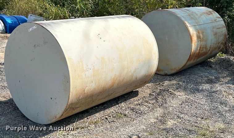 image for item EK3300 (2) fuel tanks