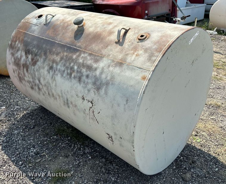 image for item EK3300 (2) fuel tanks