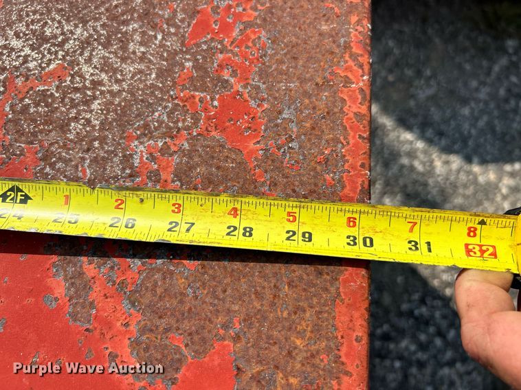 image for item EK3300 (2) fuel tanks