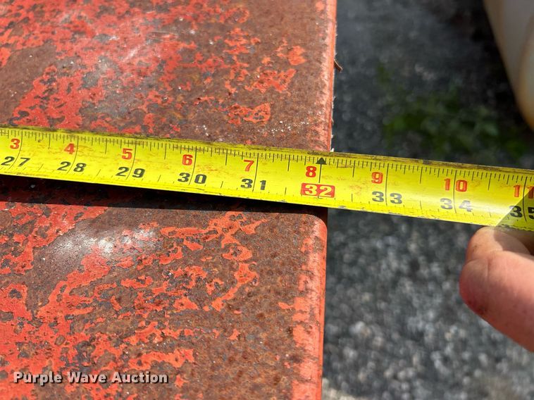 image for item EK3300 (2) fuel tanks