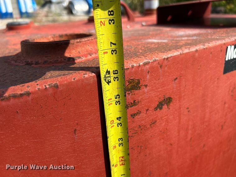 image for item EK3300 (2) fuel tanks