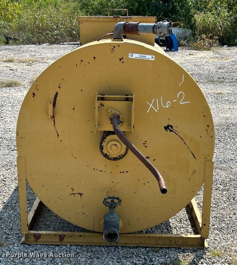 image for item EK3302 Seal coat tank