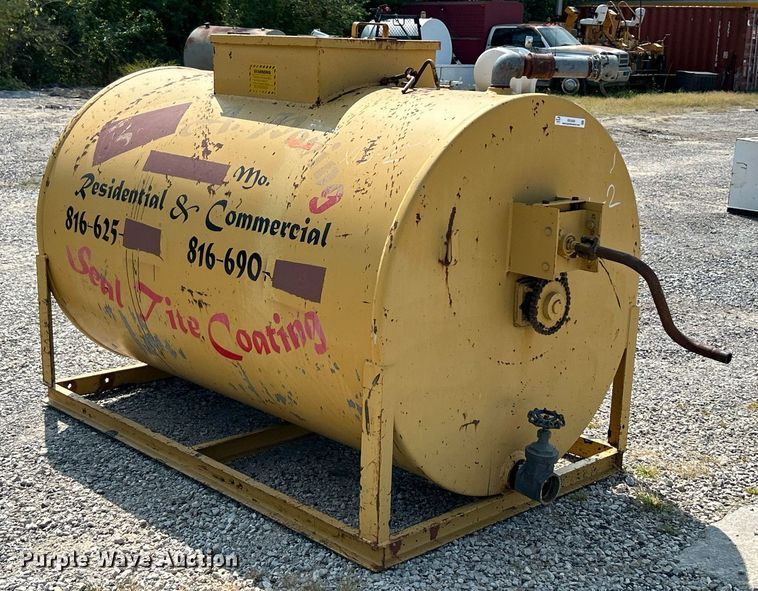 image for item EK3302 Seal coat tank