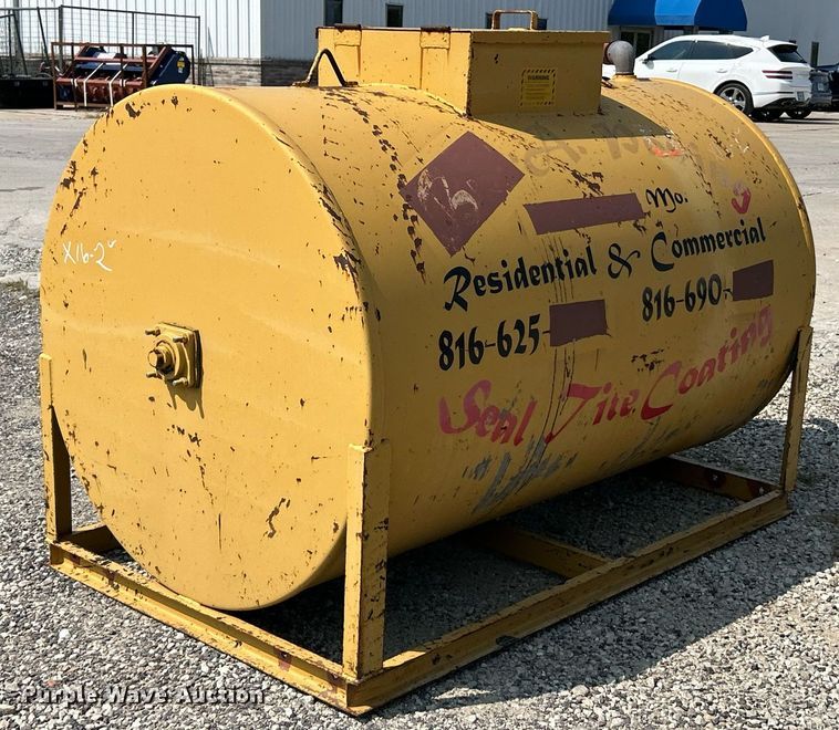 image for item EK3302 Seal coat tank