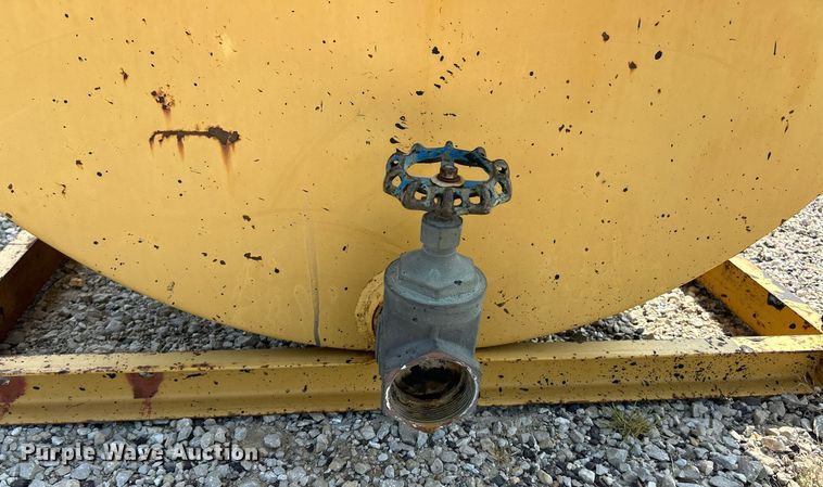 image for item EK3302 Seal coat tank