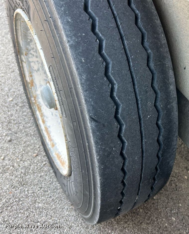 image for item EK3318 2015 Brooks Brothers  CSL 162-8KE equipment trailer