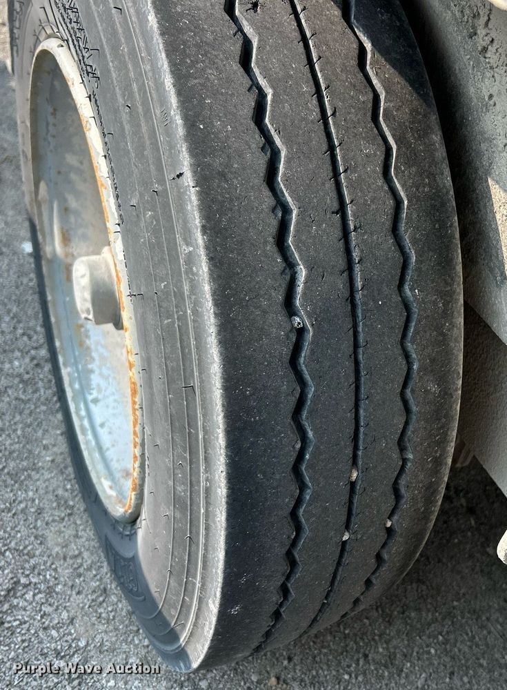 image for item EK3318 2015 Brooks Brothers  CSL 162-8KE equipment trailer