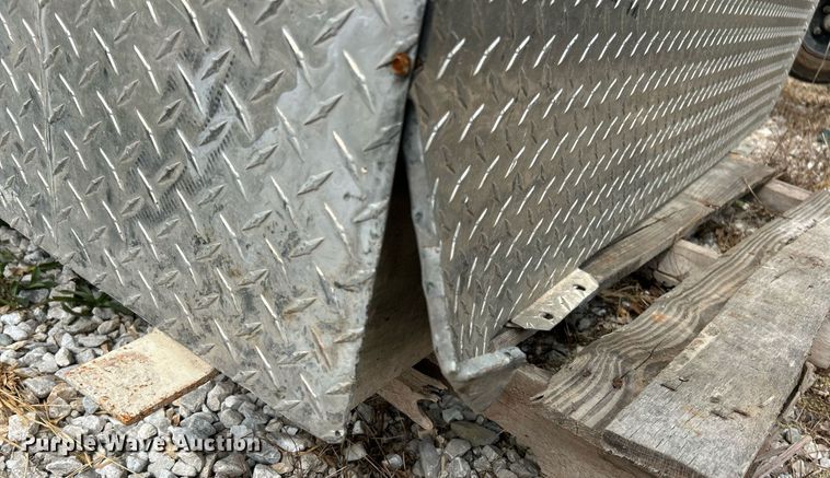 image for item EK3323 Auxiliary fuel tank