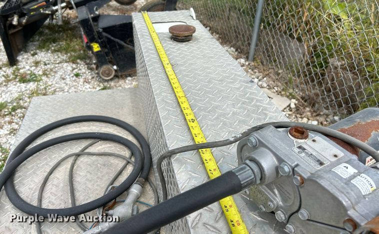 image for item EK3323 Auxiliary fuel tank