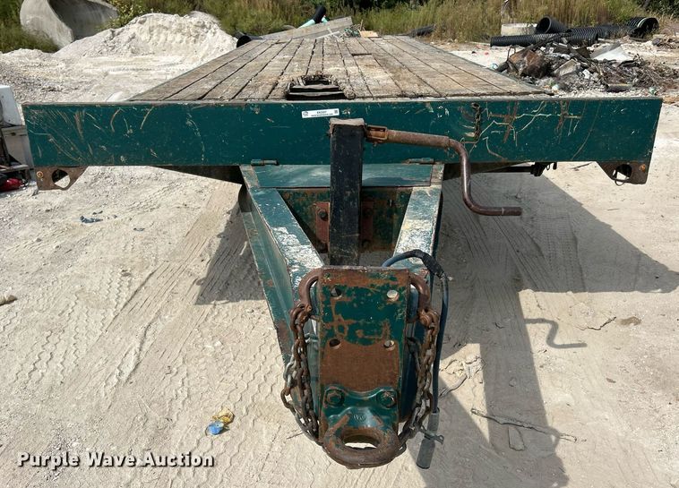 image for item EK3327 2010 Towmaster T-20 Deck Over Tilt tilt deck equipment trailer