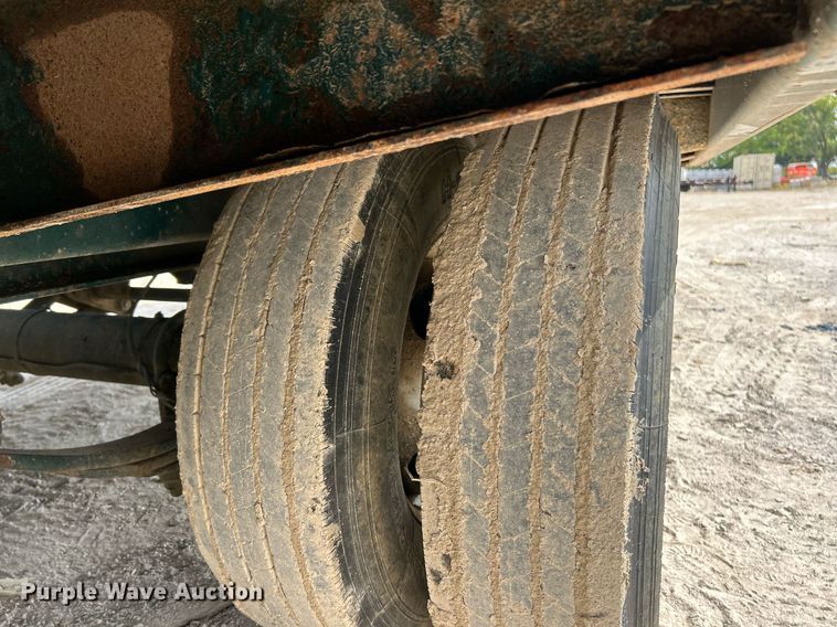 image for item EK3327 2010 Towmaster T-20 Deck Over Tilt tilt deck equipment trailer