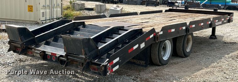 image for item EK3328 2005 Towmaster T-30 equipment trailer