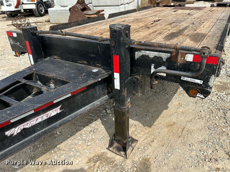 image for item EK3328 2005 Towmaster T-30 equipment trailer