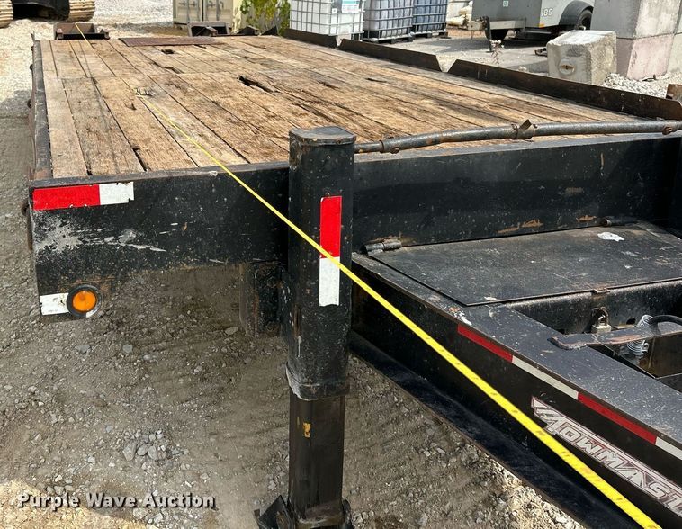 image for item EK3328 2005 Towmaster T-30 equipment trailer