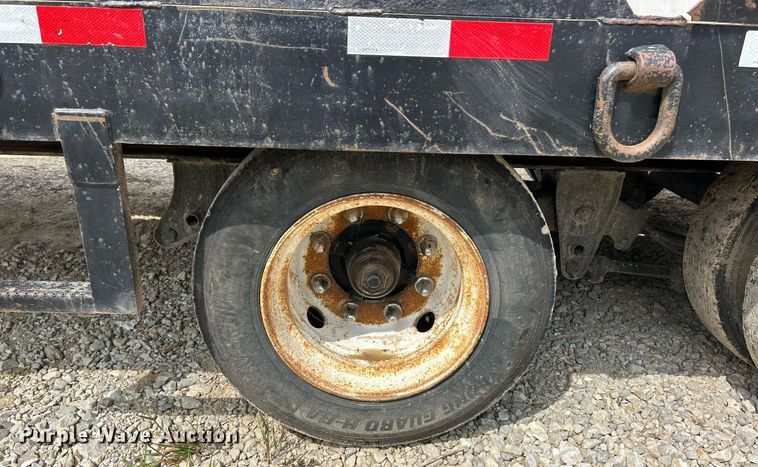 image for item EK3328 2005 Towmaster T-30 equipment trailer