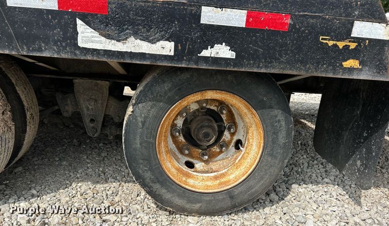 image for item EK3328 2005 Towmaster T-30 equipment trailer