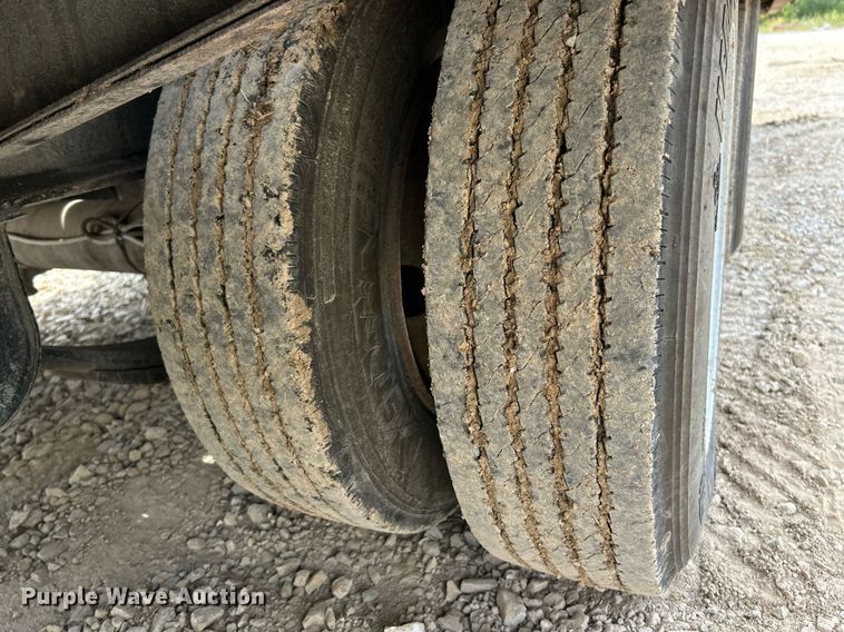 image for item EK3328 2005 Towmaster T-30 equipment trailer