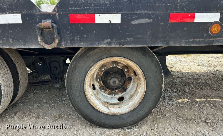 image for item EK3328 2005 Towmaster T-30 equipment trailer