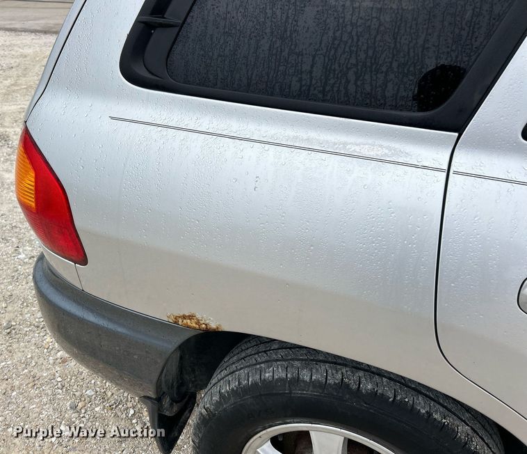 image for item EK3334 2003 Hyundai  Santa Fe SUV