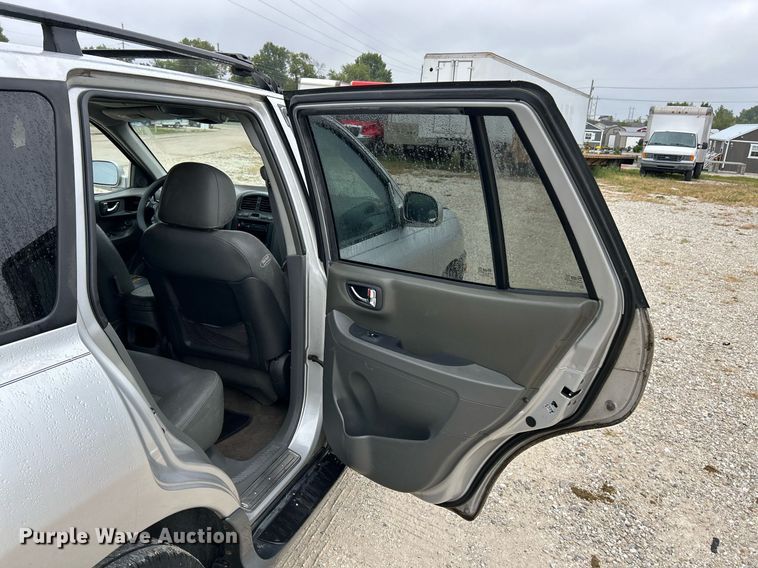 image for item EK3334 2003 Hyundai  Santa Fe SUV