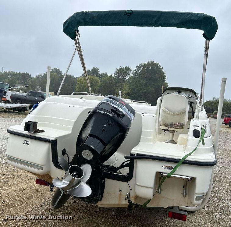 image for item EK3343 1999 Bayliner  Rendezvous boat