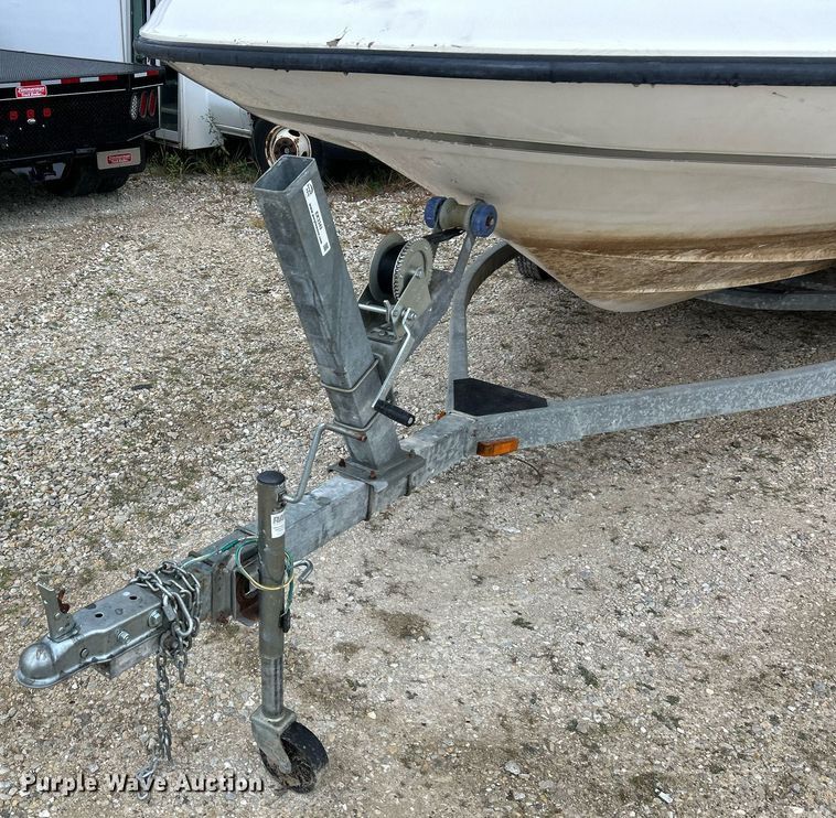 image for item EK3343 1999 Bayliner  Rendezvous boat