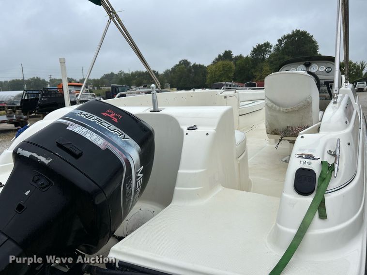 image for item EK3343 1999 Bayliner  Rendezvous boat