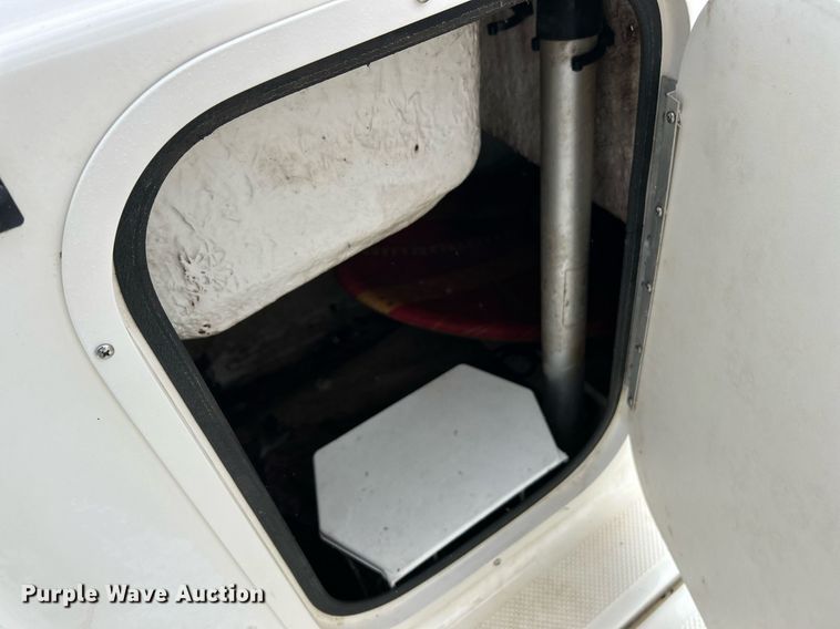 image for item EK3343 1999 Bayliner  Rendezvous boat