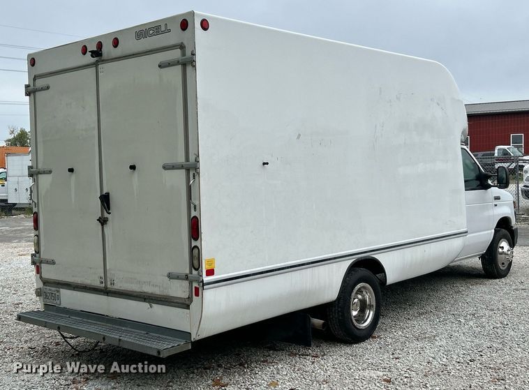 image for item EK3347 2014 Ford E350 Super Duty box van