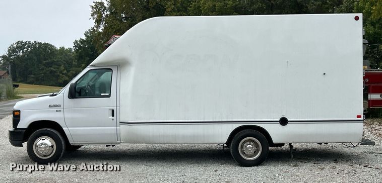 image for item EK3347 2014 Ford E350 Super Duty box van