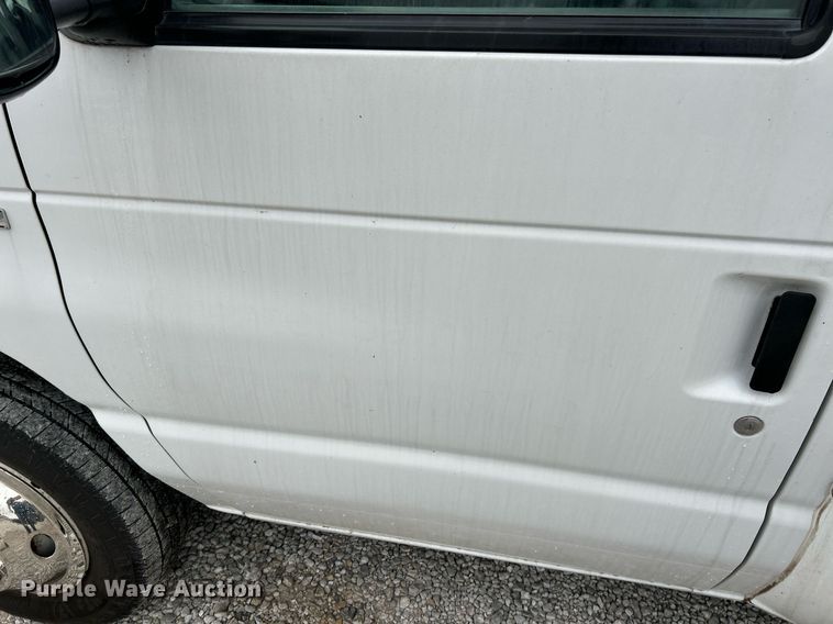 image for item EK3347 2014 Ford E350 Super Duty box van