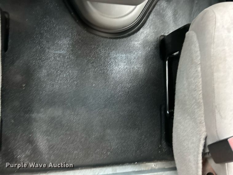 image for item EK3347 2014 Ford E350 Super Duty box van