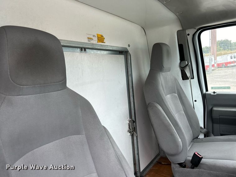 image for item EK3347 2014 Ford E350 Super Duty box van