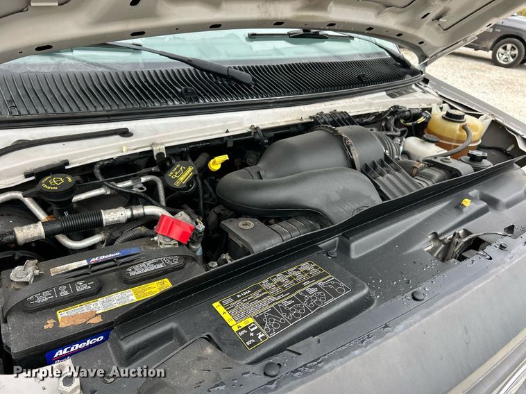 image for item EK3347 2014 Ford E350 Super Duty box van