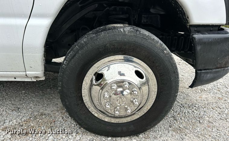 image for item EK3347 2014 Ford E350 Super Duty box van