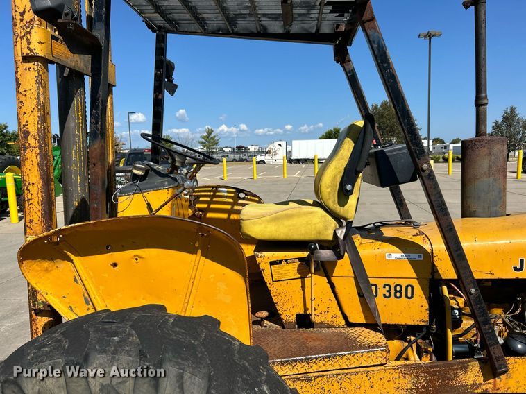 image for item EK3370 1972 John Deere 380 forklift