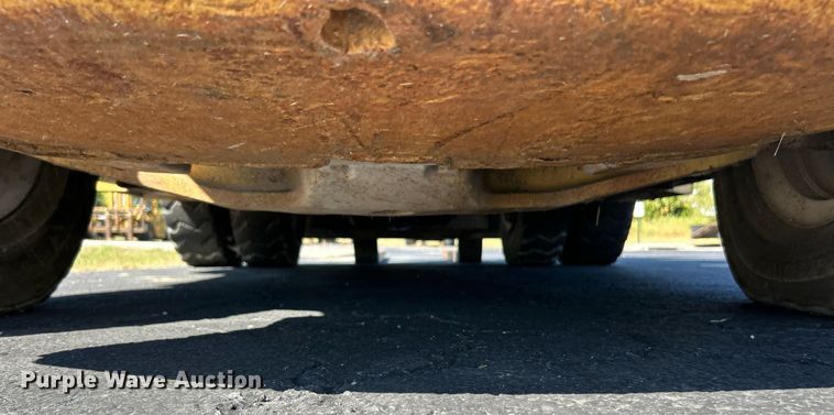 image for item EK3373 Clark forklift