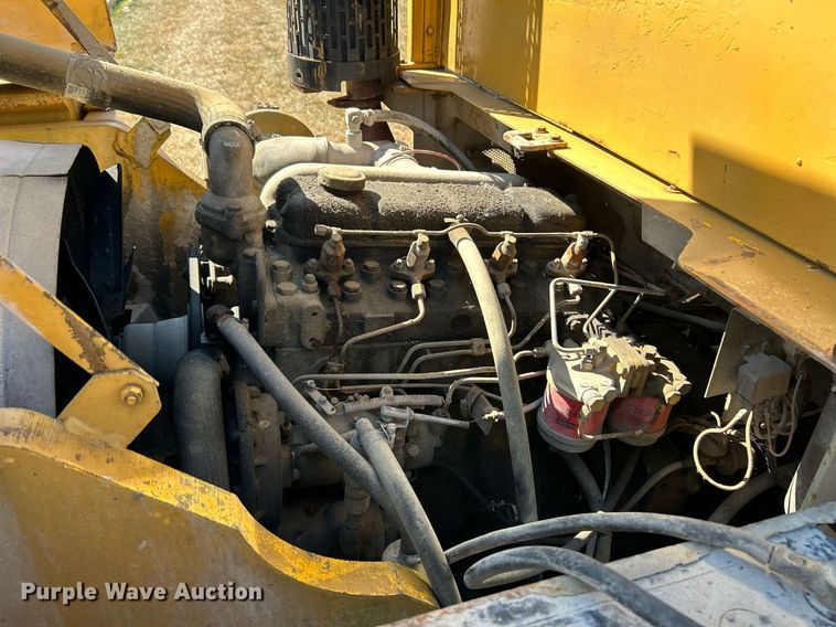 image for item EK3373 Clark forklift