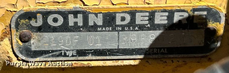 image for item EK3374 John Deere 480-BD forklift