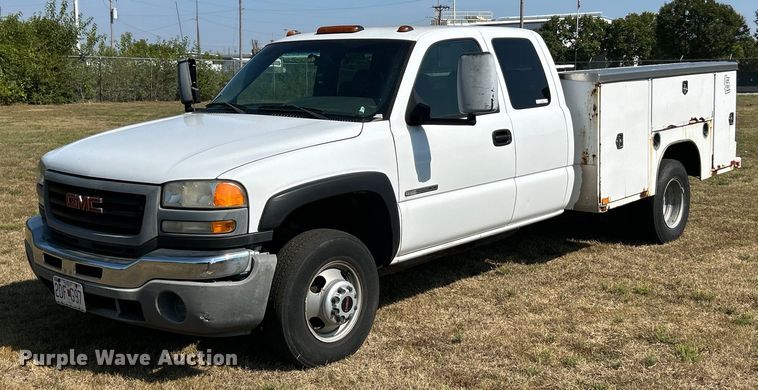 image for item EK3382 2006 GMC Sierra 3500 Ext. Cab utility bed pickup truck