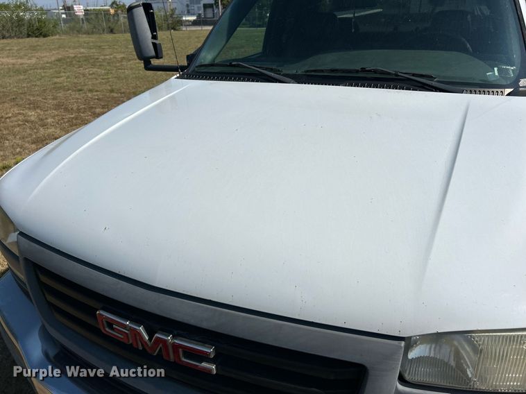 image for item EK3382 2006 GMC Sierra 3500 Ext. Cab utility bed pickup truck