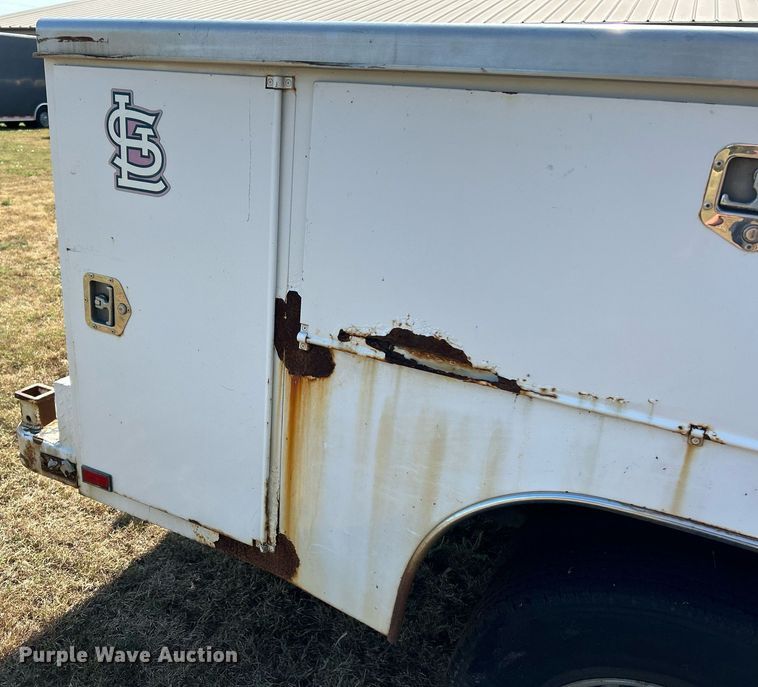 image for item EK3382 2006 GMC Sierra 3500 Ext. Cab utility bed pickup truck