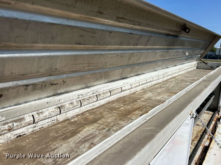 image for item EK3382 2006 GMC Sierra 3500 Ext. Cab utility bed pickup truck