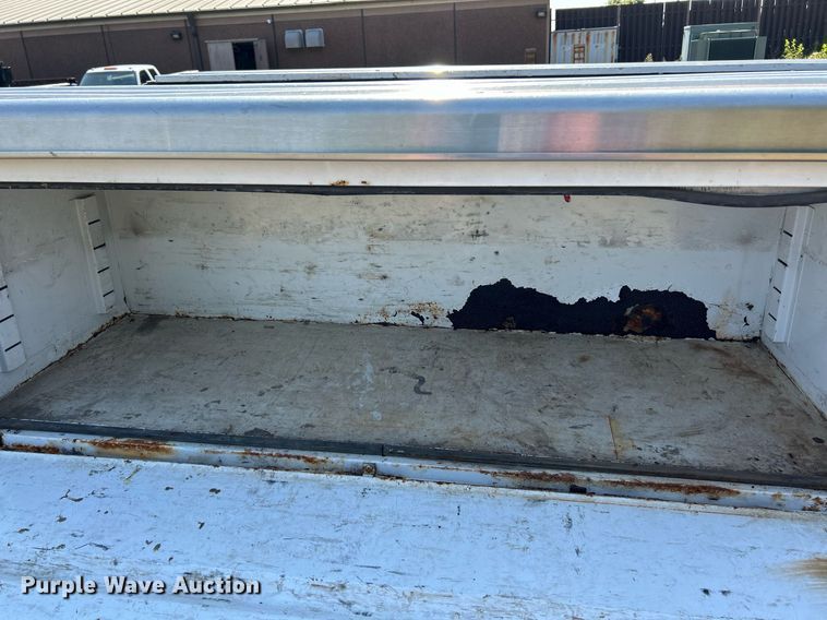 image for item EK3382 2006 GMC Sierra 3500 Ext. Cab utility bed pickup truck