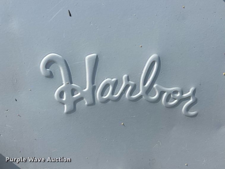 image for item EK3382 2006 GMC Sierra 3500 Ext. Cab utility bed pickup truck