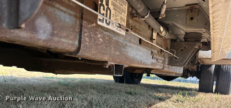 image for item EK3382 2006 GMC Sierra 3500 Ext. Cab utility bed pickup truck